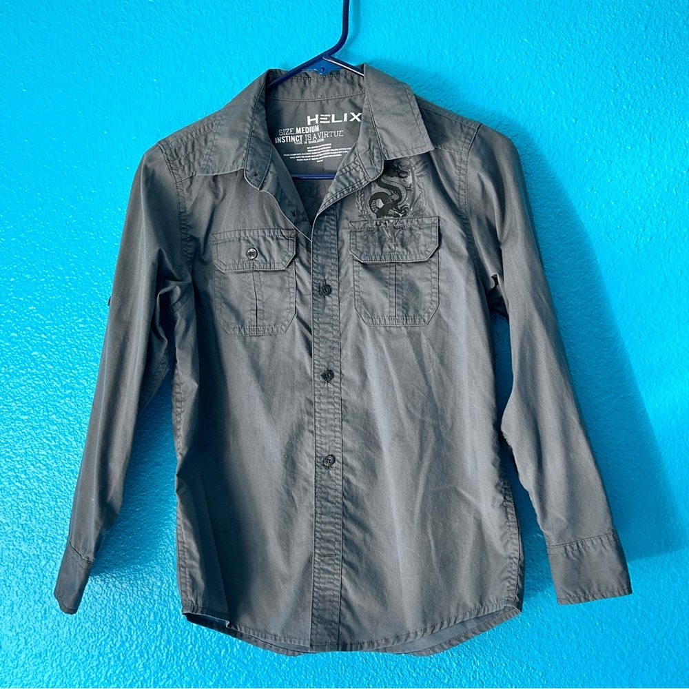 Helix
Long/short sleeve button down